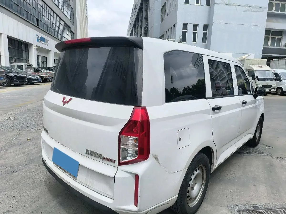 2020 WuLing HongGuang Plus 1.5L 99HP L4 6MT,autocango,china used car exporter,china ev exporter,chinese used car exporter,chinese used ev exporter