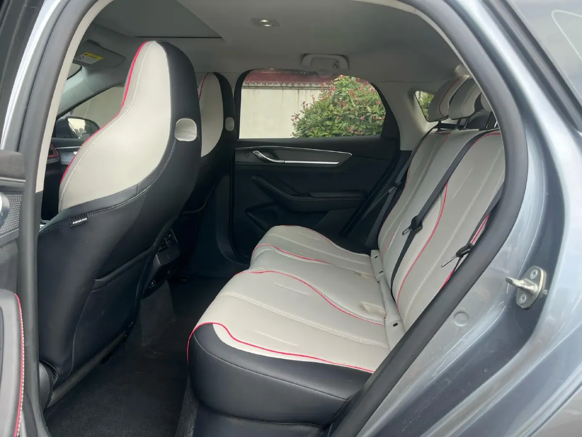 2022 Roewe RX5 MAX 1.5T 181HP L4 6AT,autocango,china used car exporter,china ev exporter,chinese used car exporter,chinese used ev exporter