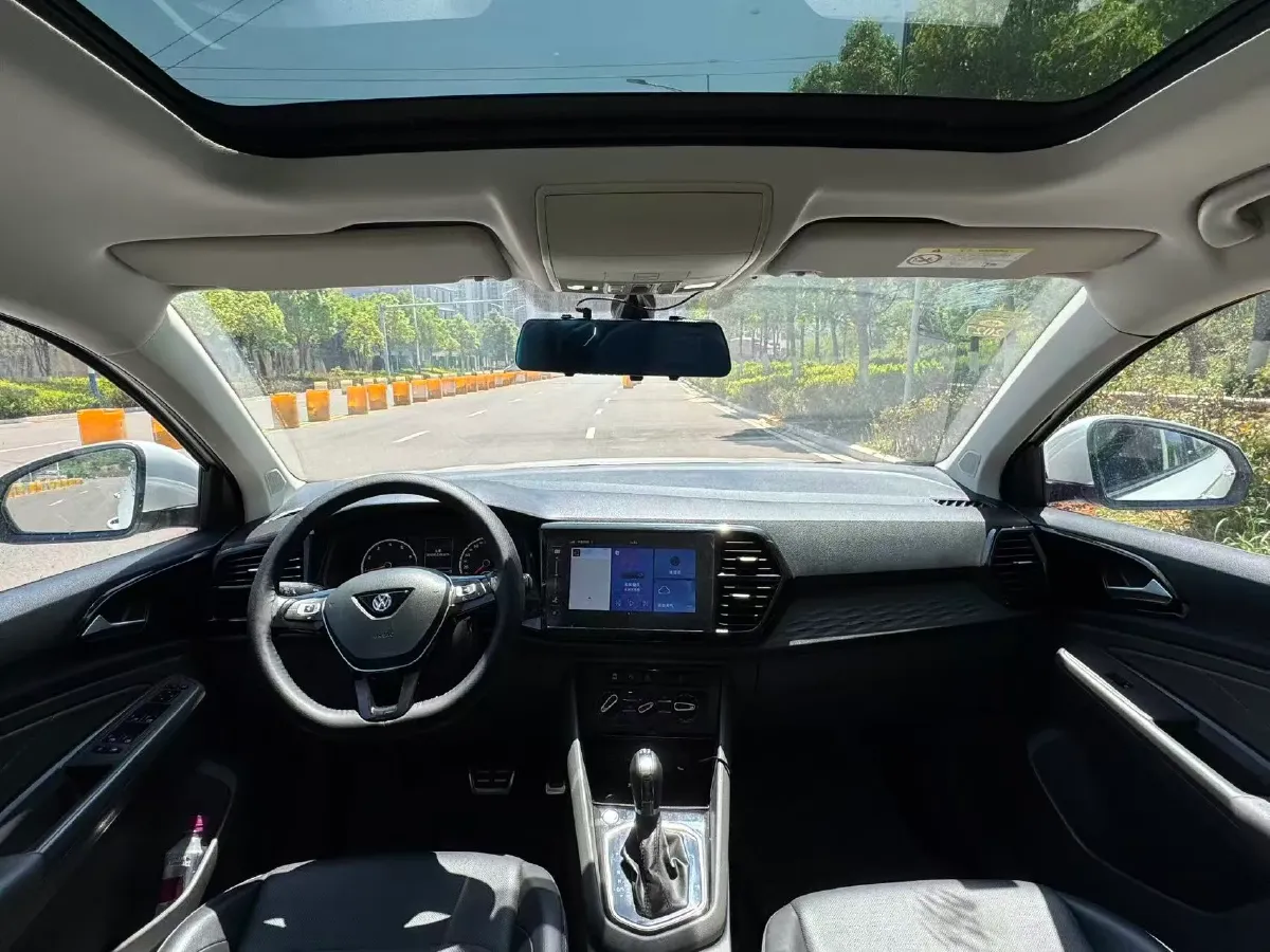 2020 Jetta VS7 1.4T 150HP L4 6AT,autocango,china used car exporter,china ev exporter,chinese used car exporter,chinese used ev exporter