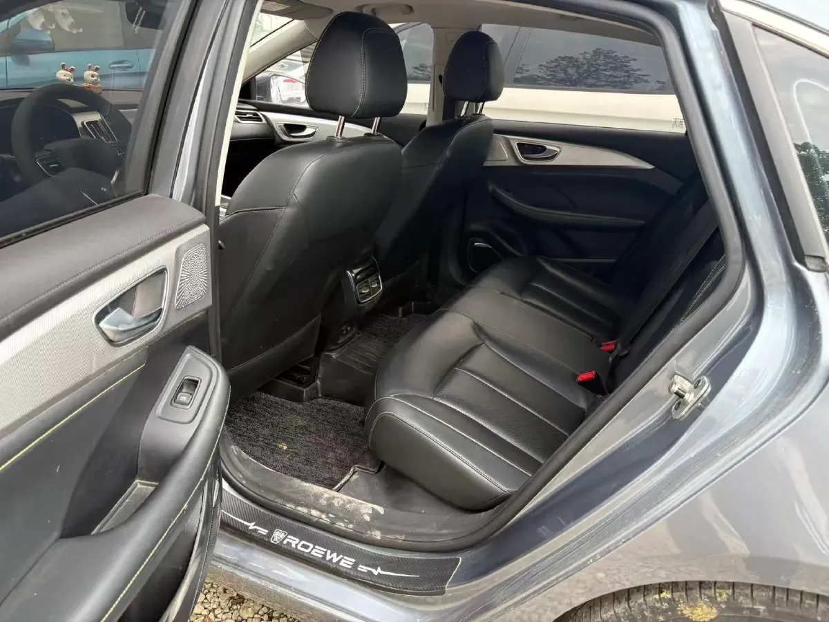 2020 Roewe i6 MAX 1.5T 169HP L4 AMT PHEV,autocango,china used car exporter,china ev exporter,chinese used car exporter,chinese used ev exporter