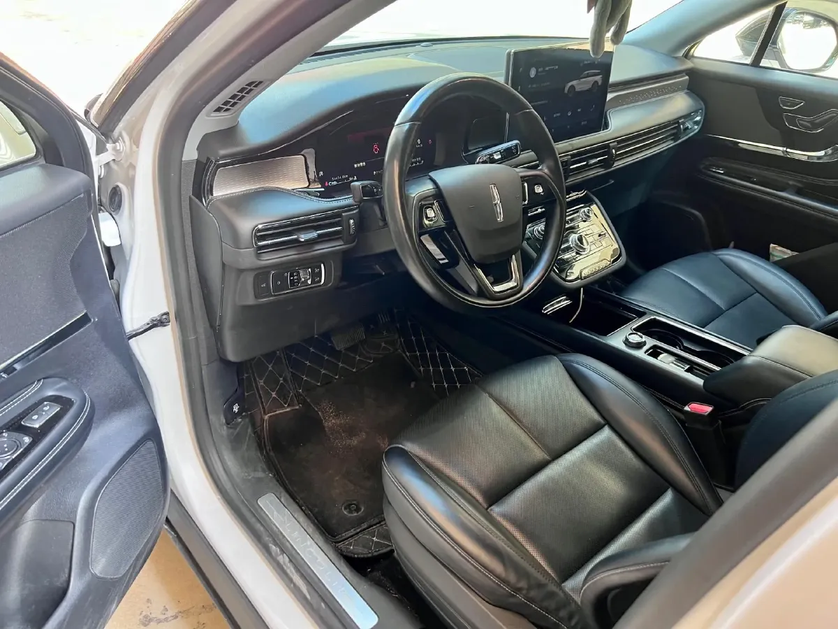 2021 Lincoln Corsair 2.0T 245HP L4 8AT,autocango,china used car exporter,china ev exporter,chinese used car exporter,chinese used ev exporter