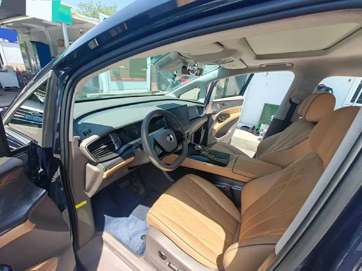 2022 HongQi HS7 3.0T 337HP V6 8AT,autocango,china used car exporter,china ev exporter,chinese used car exporter,chinese used ev exporter