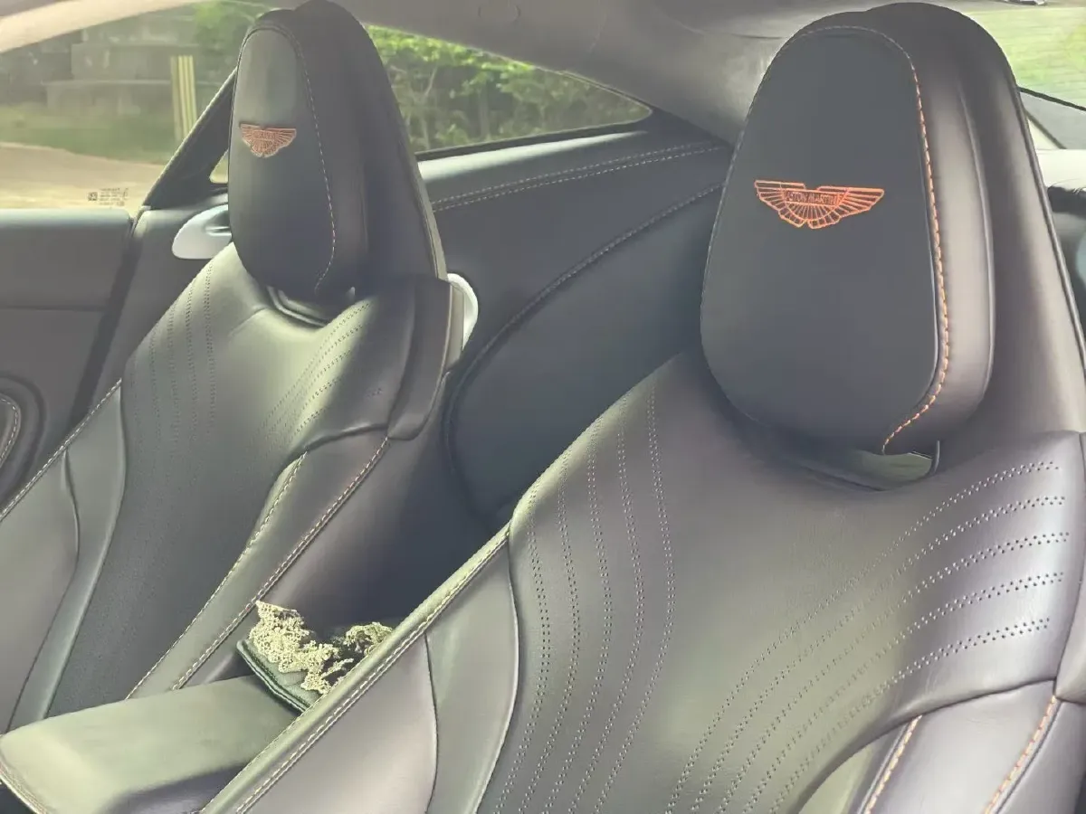 2020 Aston Martin DB11 4.0T 510HP V8 8AT,autocango,china used car exporter,china ev exporter,chinese used car exporter,chinese used ev exporter