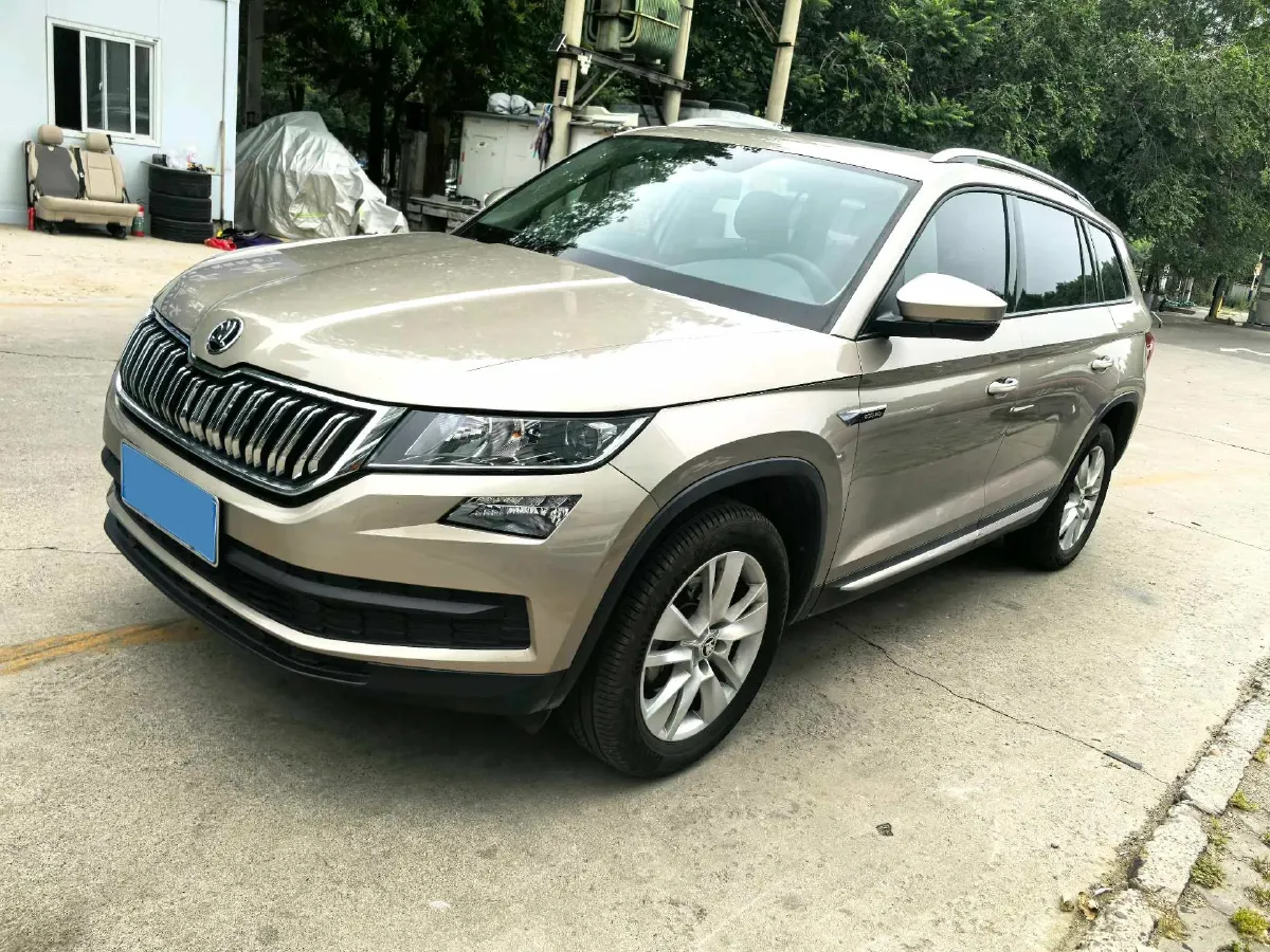 2018 Skoda Kodiak 2.0T 186HP L4 7DCT,autocango,china used car exporter,china ev exporter,chinese used car exporter,chinese used ev exporter