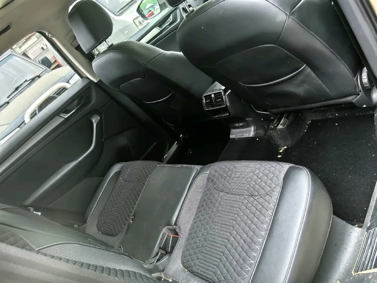 2018 Skoda Kodiak 2.0T 186HP L4 7DCT,autocango,china used car exporter,china ev exporter,chinese used car exporter,chinese used ev exporter