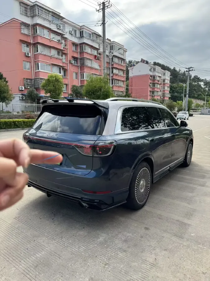 2024 AITO AITO M9 1.5T 152HP L4 REEV 42KWH,autocango,china used car exporter,china ev exporter,chinese used car exporter,chinese used ev exporter