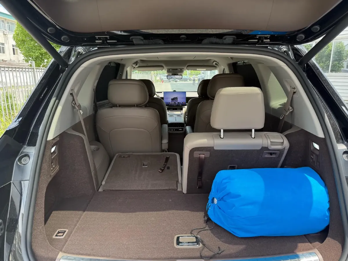 2026 AITO AITO M7 REEV 160HP REEV,autocango,china used car exporter,china ev exporter,chinese used car exporter,chinese used ev exporter