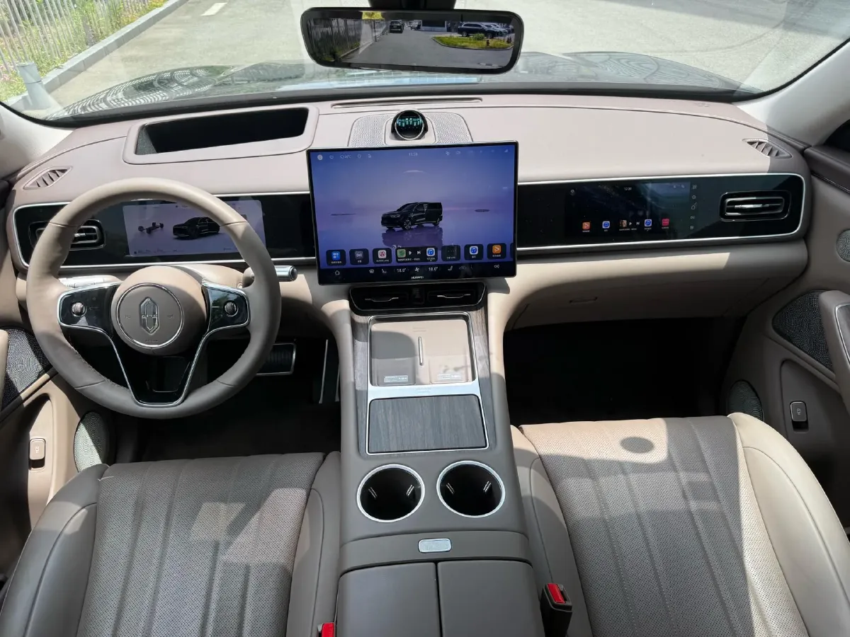 2026 AITO AITO M7 REEV 160HP REEV,autocango,china used car exporter,china ev exporter,chinese used car exporter,chinese used ev exporter