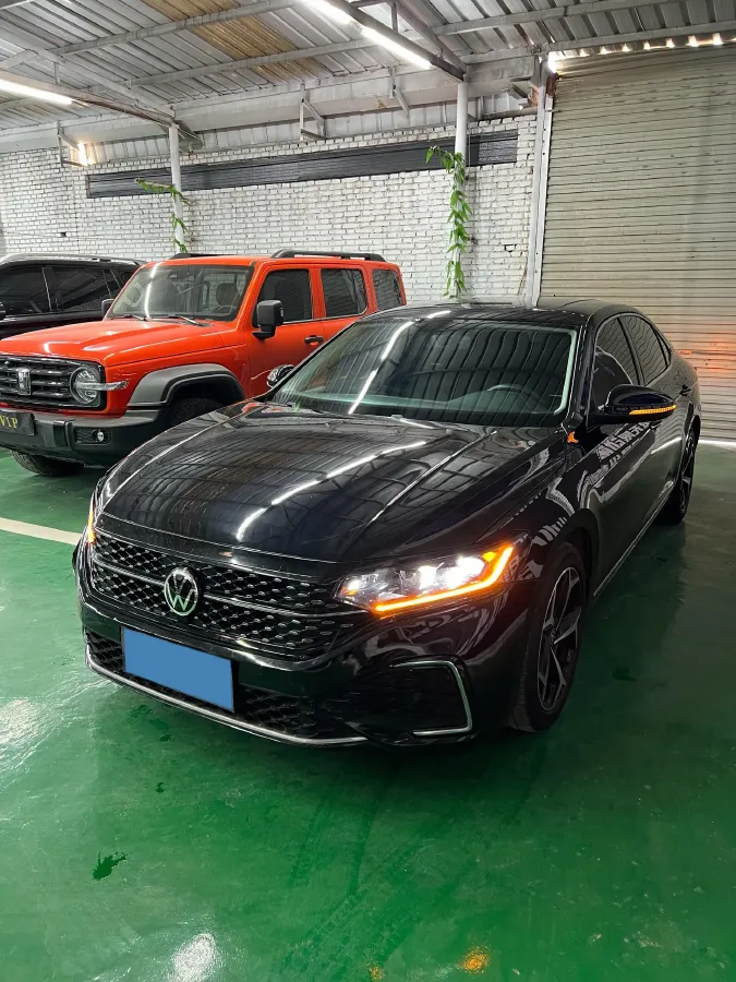 2024 Volkswagen Passat 2.0T 186HP L4 7DCT,autocango,china used car exporter,china ev exporter,chinese used car exporter,chinese used ev exporter