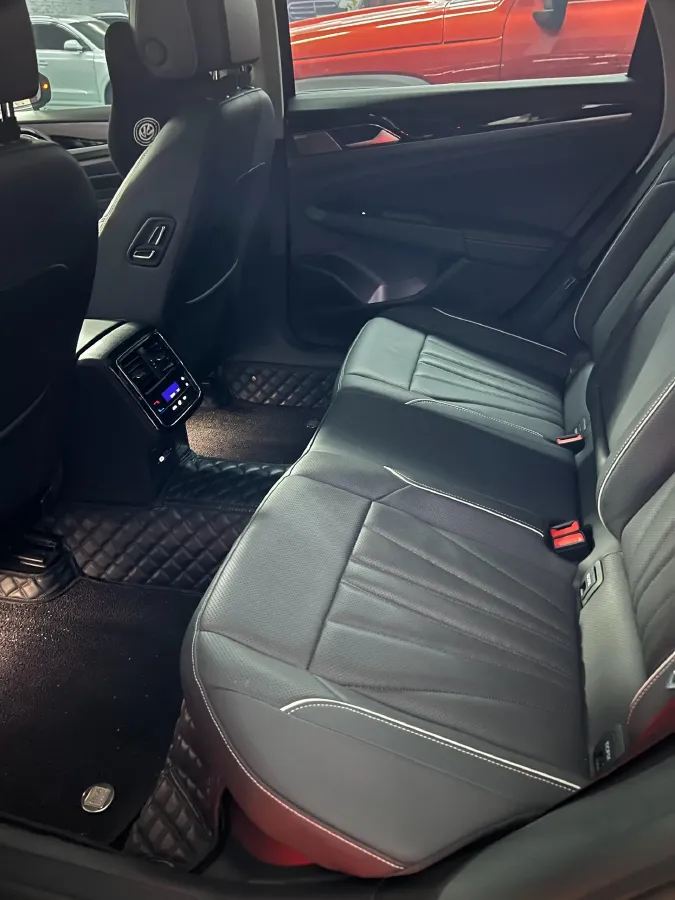 2024 Volkswagen Passat 2.0T 186HP L4 7DCT,autocango,china used car exporter,china ev exporter,chinese used car exporter,chinese used ev exporter