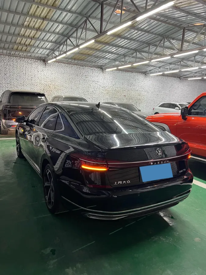 2024 Volkswagen Passat 2.0T 186HP L4 7DCT,autocango,china used car exporter,china ev exporter,chinese used car exporter,chinese used ev exporter
