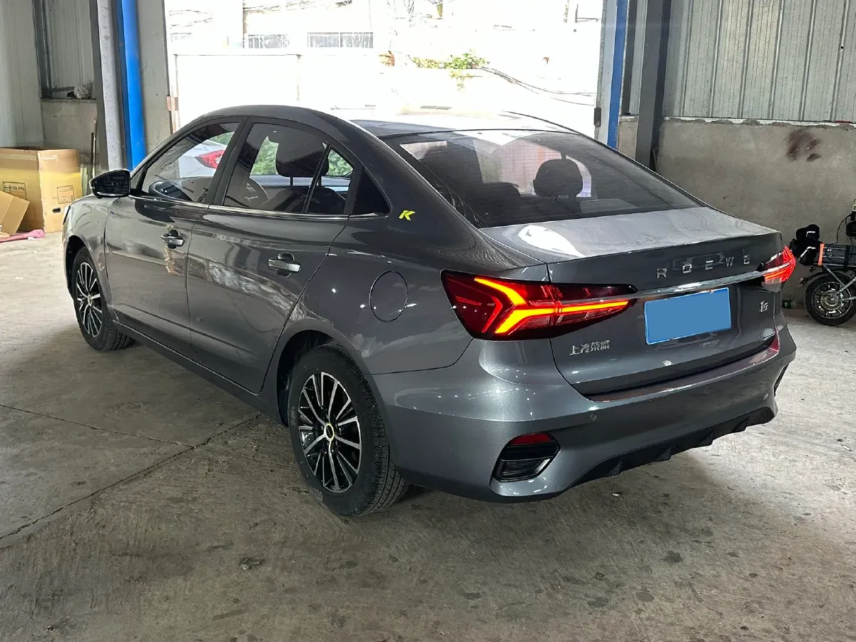 2021 Roewe i5 1.5L 120HP L4 CVT,autocango,china used car exporter,china ev exporter,chinese used car exporter,chinese used ev exporter