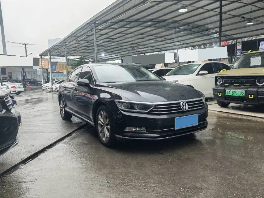 2019 Volkswagen Magotan 2.0T 186HP L4 7DCT,autocango,china used car exporter,china ev exporter,chinese used car exporter,chinese used ev exporter