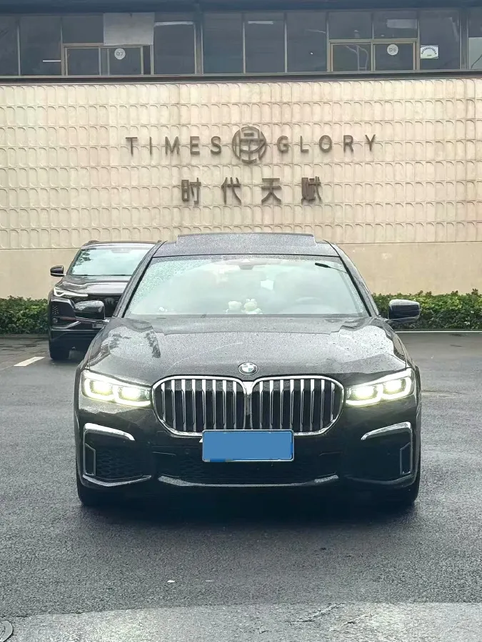 2019 BMW 7 Series 2.0T 265HP L4 8AT,autocango,china used car exporter,china ev exporter,chinese used car exporter,chinese used ev exporter