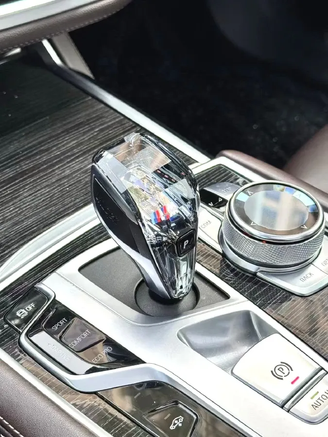 2019 BMW 7 Series 2.0T 265HP L4 8AT,autocango,china used car exporter,china ev exporter,chinese used car exporter,chinese used ev exporter