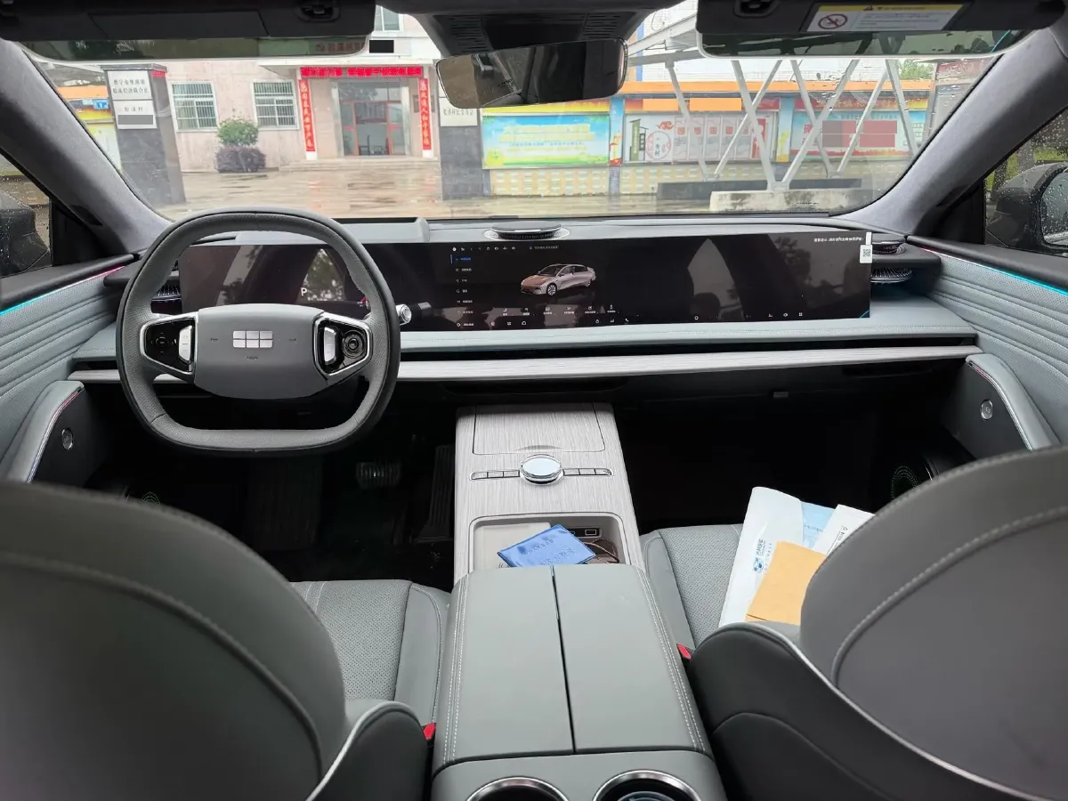 2024 Geely Galaxy E8 BEV 62KWH,autocango,china used car exporter,china ev exporter,chinese used car exporter,chinese used ev exporter