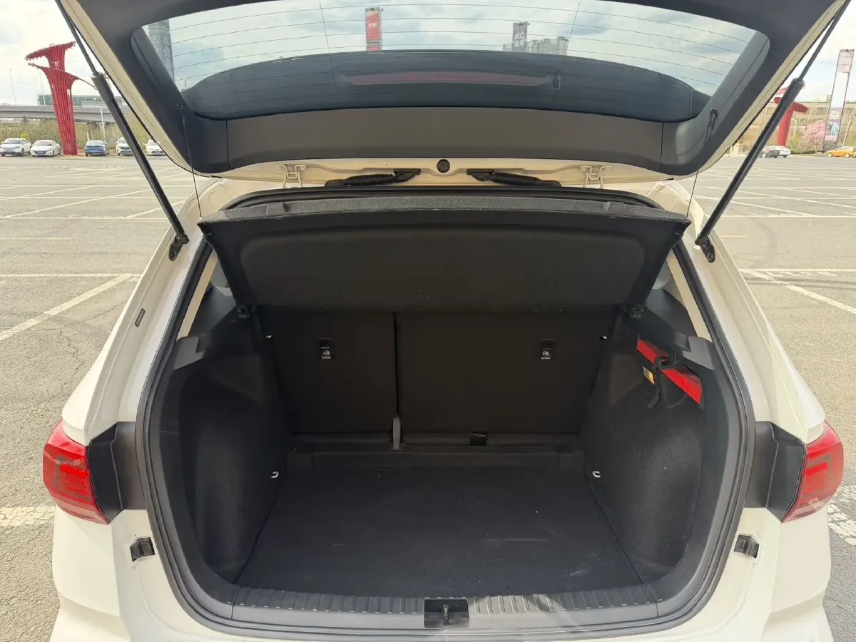 2021 Volkswagen Tharu 1.4T 150HP L4 7DCT,autocango,china used car exporter,china ev exporter,chinese used car exporter,chinese used ev exporter