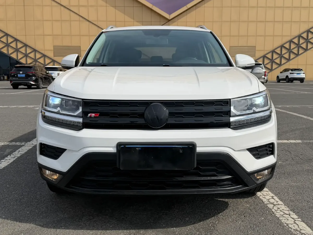 2021 Volkswagen Tharu 1.4T 150HP L4 7DCT,autocango,china used car exporter,china ev exporter,chinese used car exporter,chinese used ev exporter