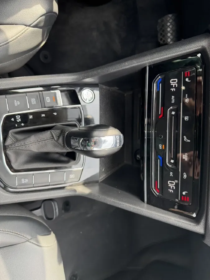 2021 Volkswagen Tharu 1.4T 150HP L4 7DCT,autocango,china used car exporter,china ev exporter,chinese used car exporter,chinese used ev exporter