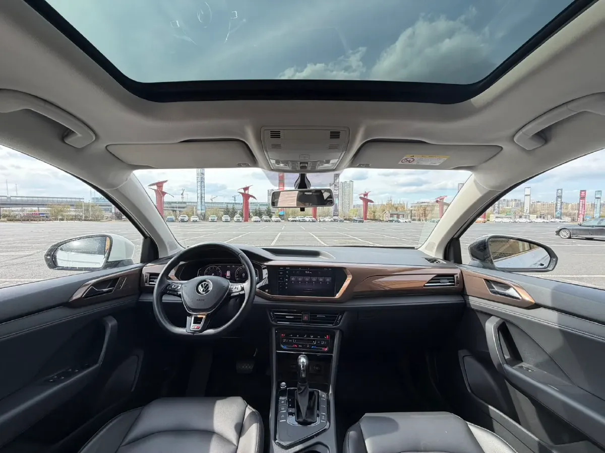 2021 Volkswagen Tharu 1.4T 150HP L4 7DCT,autocango,china used car exporter,china ev exporter,chinese used car exporter,chinese used ev exporter