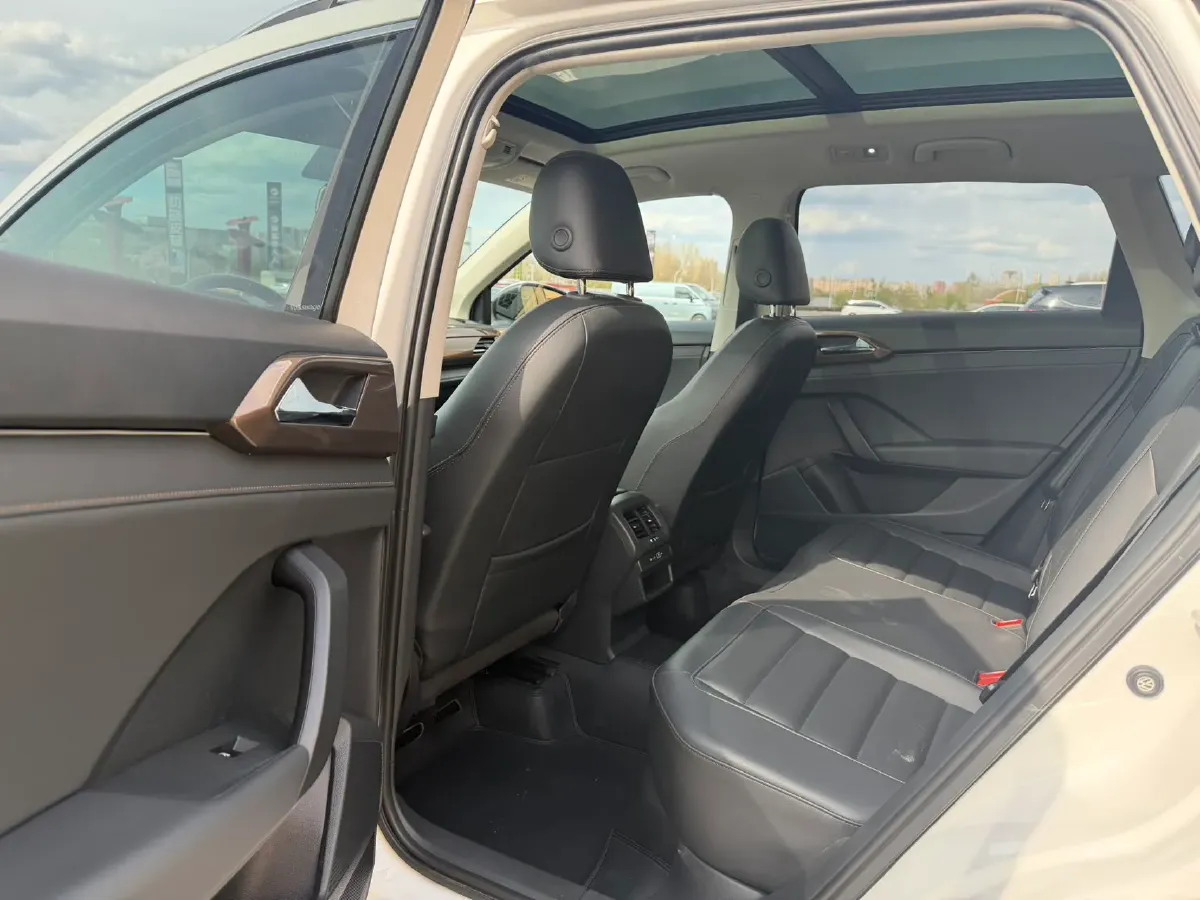 2021 Volkswagen Tharu 1.4T 150HP L4 7DCT,autocango,china used car exporter,china ev exporter,chinese used car exporter,chinese used ev exporter