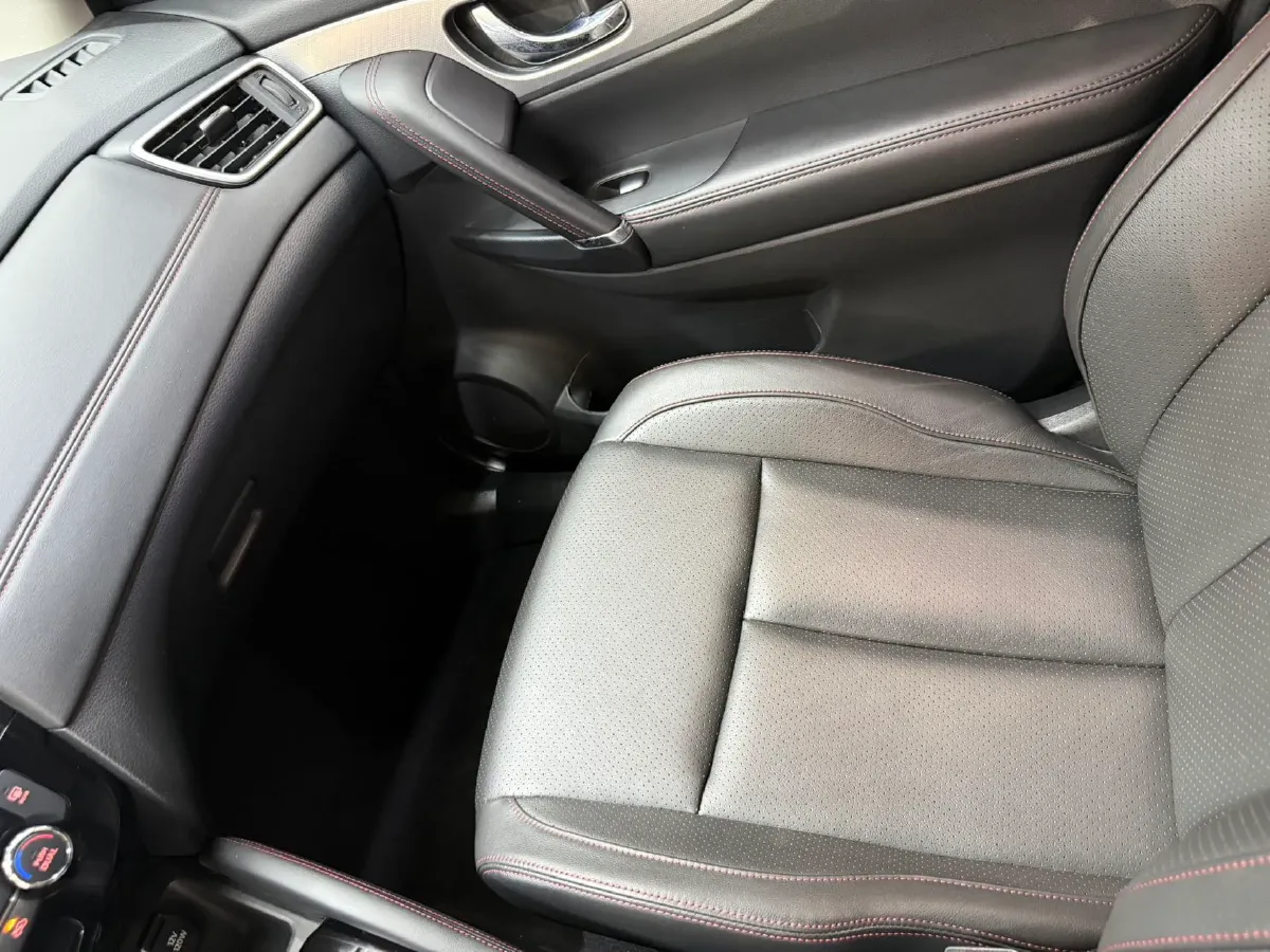 2022 Nissan Qashqai 2.0L 151HP L4 CVT,autocango,china used car exporter,china ev exporter,chinese used car exporter,chinese used ev exporter