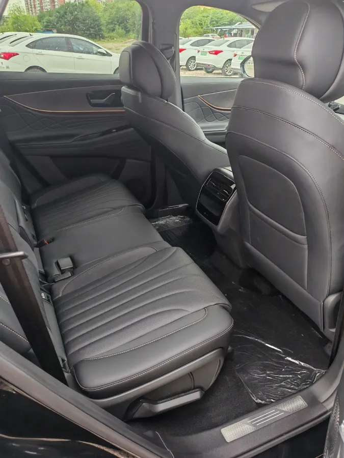 2025 Chery Tiggo 9 2.0T 261HP L4 7DCT,autocango,china used car exporter,china ev exporter,chinese used car exporter,chinese used ev exporter