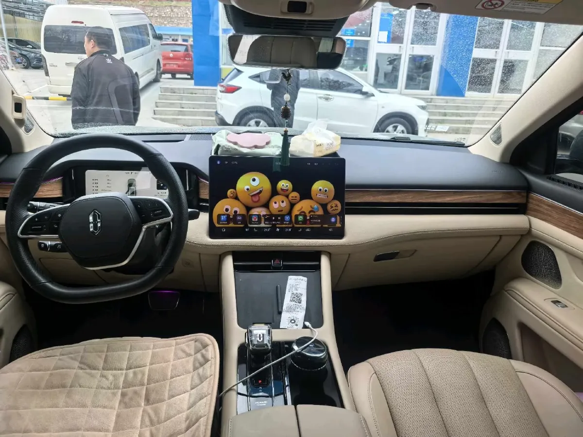 2022 Volvo S60 2.0T 197HP L4 8AT,autocango,china used car exporter,china ev exporter,chinese used car exporter,chinese used ev exporter