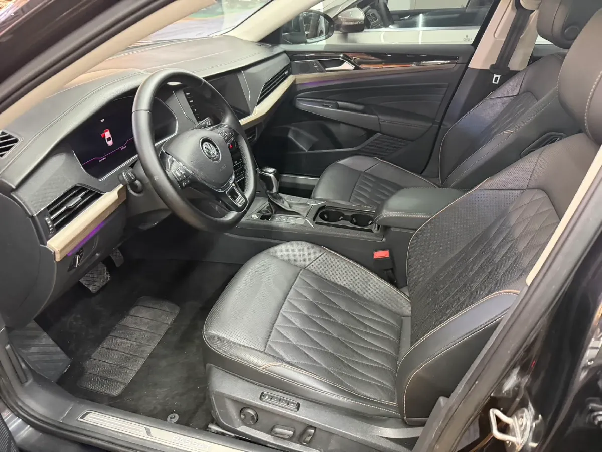 2020 Volkswagen Passat 2.0T 186HP L4 7DCT,autocango,china used car exporter,china ev exporter,chinese used car exporter,chinese used ev exporter