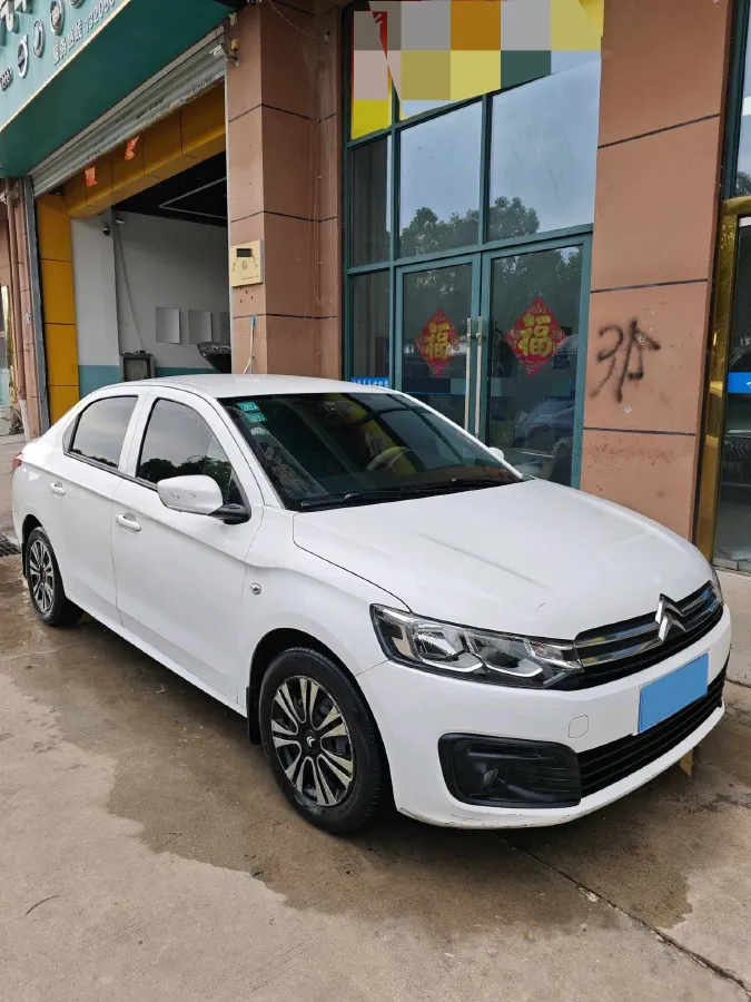 2017 HuangHai XiangLong 2.8T 102HP L4 5MT,autocango,china used car exporter,china ev exporter,chinese used car exporter,chinese used ev exporter