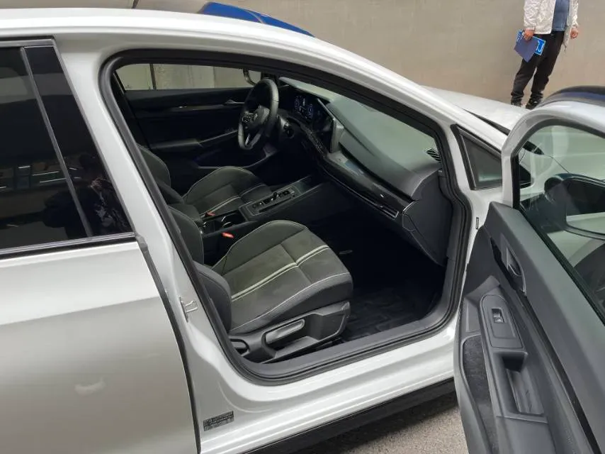 2023 Volkswagen Golf 1.4T 150HP L4 7DCT,autocango,china used car exporter,china ev exporter,chinese used car exporter,chinese used ev exporter