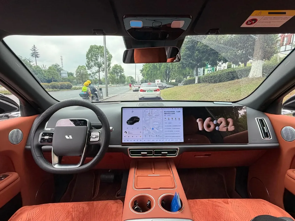 2024 Li L8 Range Extended 154HP REEV 42.8KWH,autocango,china used car exporter,china ev exporter,chinese used car exporter,chinese used ev exporter
