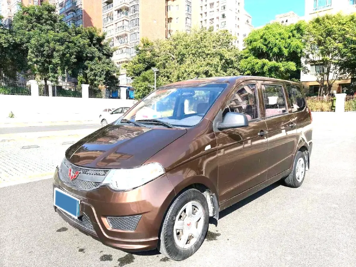 2015 WuLing HongGuang 1.5L 112HP L4 5MT,autocango,china used car exporter,china ev exporter,chinese used car exporter,chinese used ev exporter