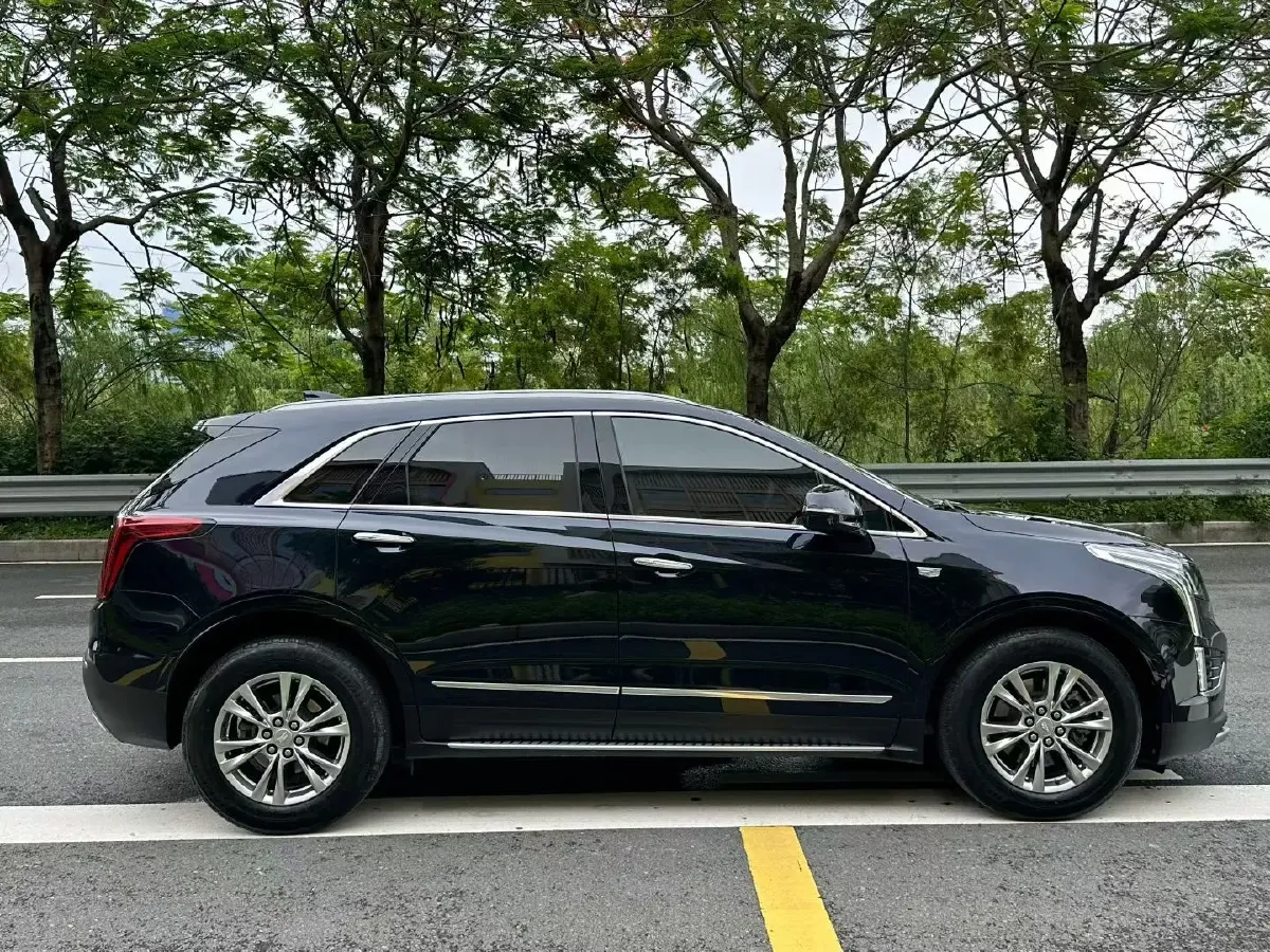 2023 Cadillac XT5 2.0T 237HP L4 9AT,autocango,china used car exporter,china ev exporter,chinese used car exporter,chinese used ev exporter