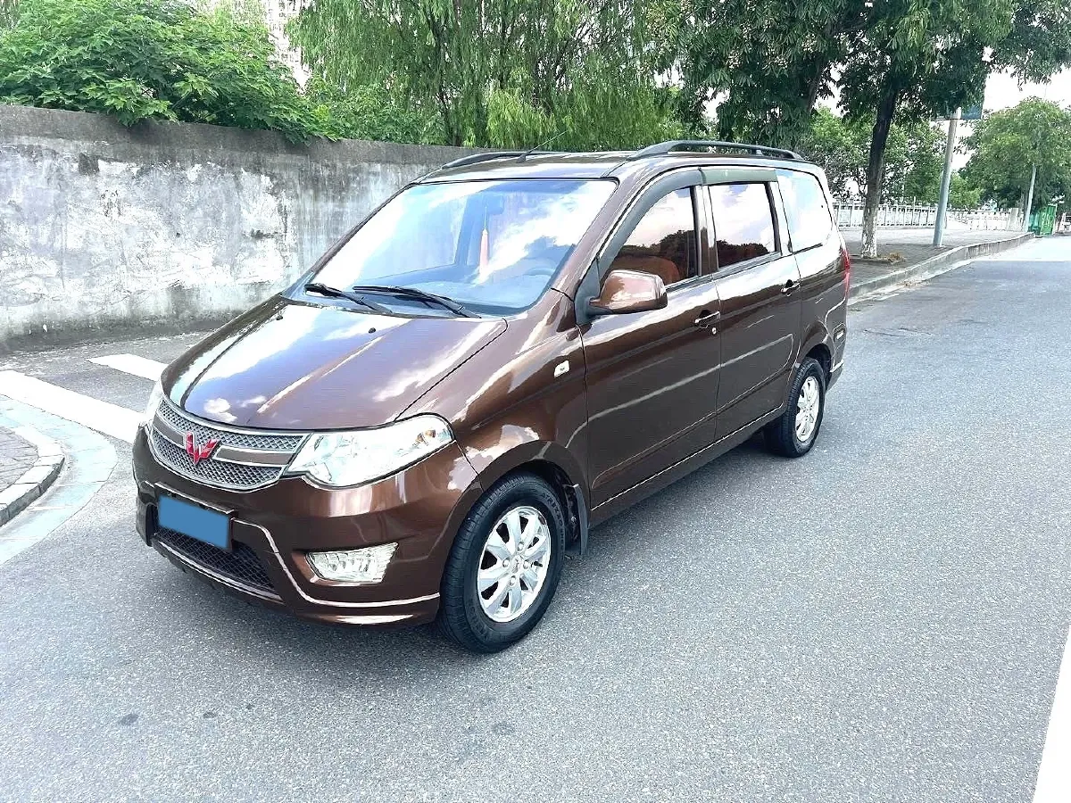 2018 WuLing HongGuang 1.2L 82HP L4 5MT,autocango,china used car exporter,china ev exporter,chinese used car exporter,chinese used ev exporter