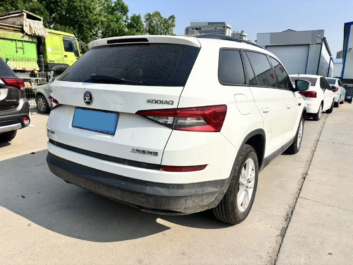 2018 Skoda Kodiak 1.8T 180HP L4 7DCT,autocango,china used car exporter,china ev exporter,chinese used car exporter,chinese used ev exporter