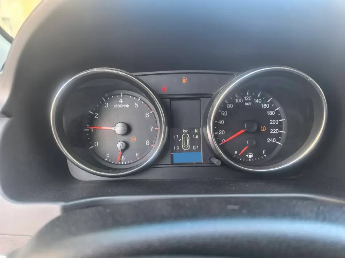 2019 Haval M6 1.5T 150HP L4 7DCT,autocango,china used car exporter,china ev exporter,chinese used car exporter,chinese used ev exporter