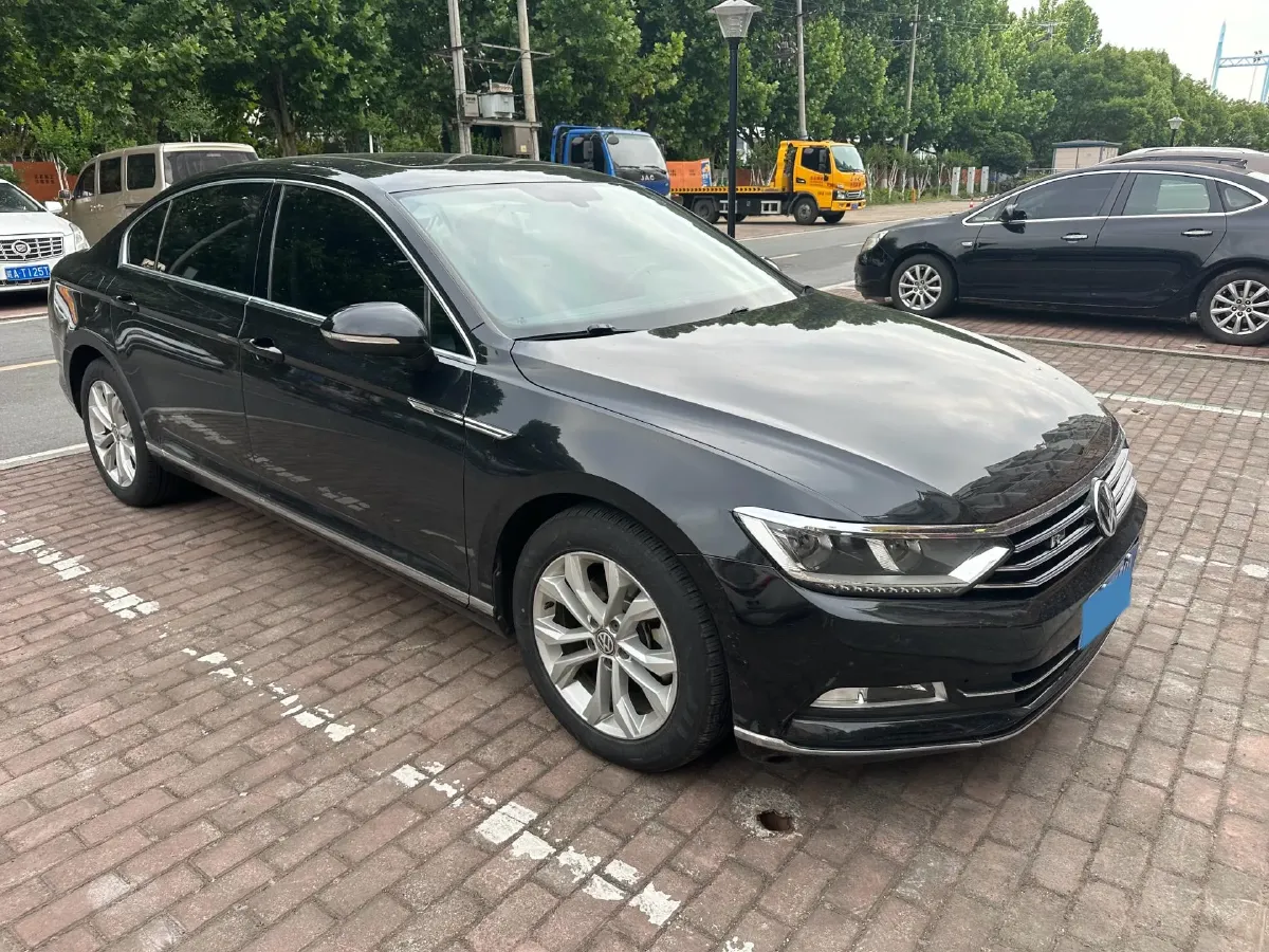 2018 Volkswagen Magotan 1.8T 180HP L4 7DCT,autocango,china used car exporter,china ev exporter,chinese used car exporter,chinese used ev exporter