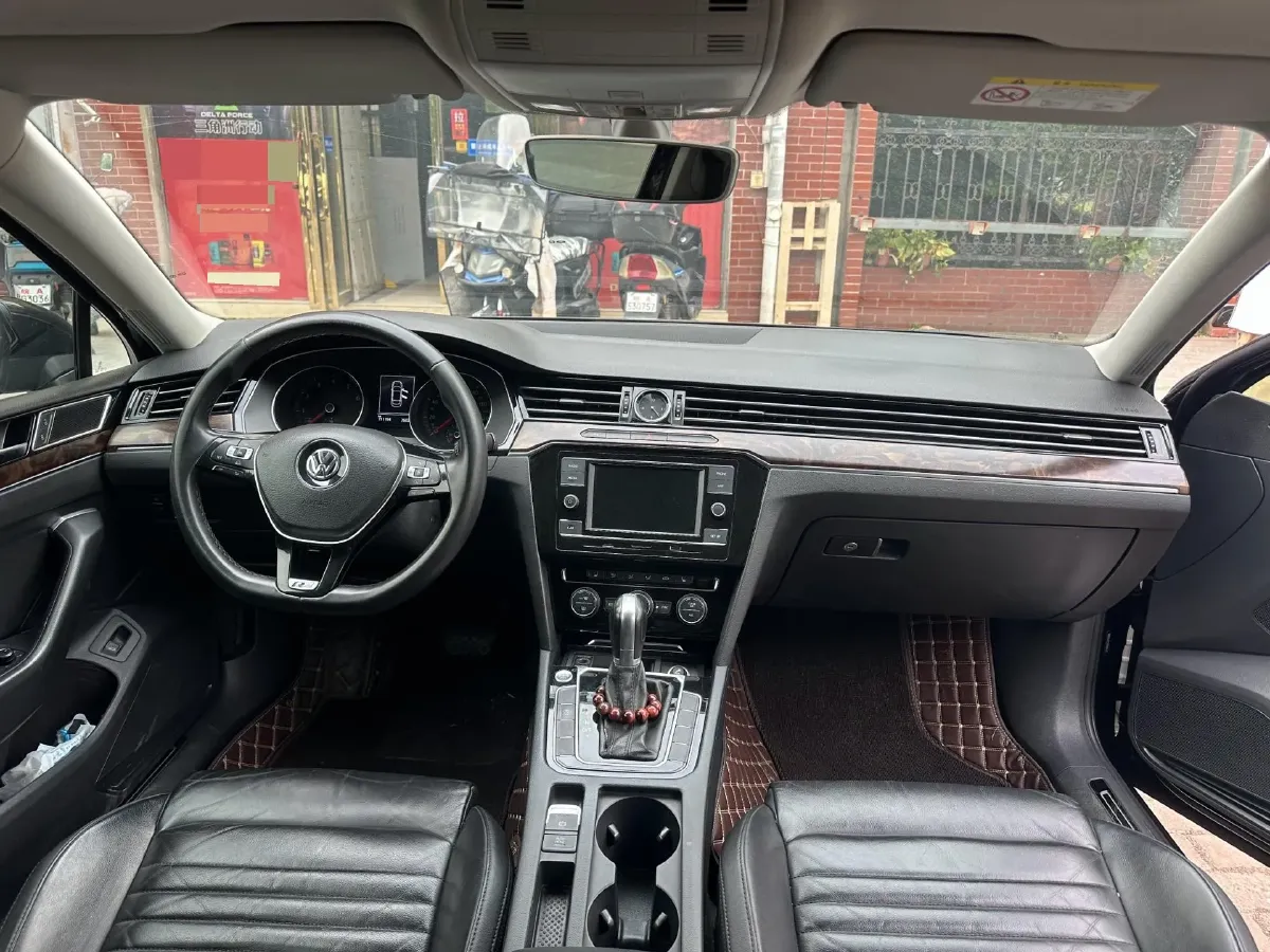2018 Volkswagen Magotan 1.8T 180HP L4 7DCT,autocango,china used car exporter,china ev exporter,chinese used car exporter,chinese used ev exporter