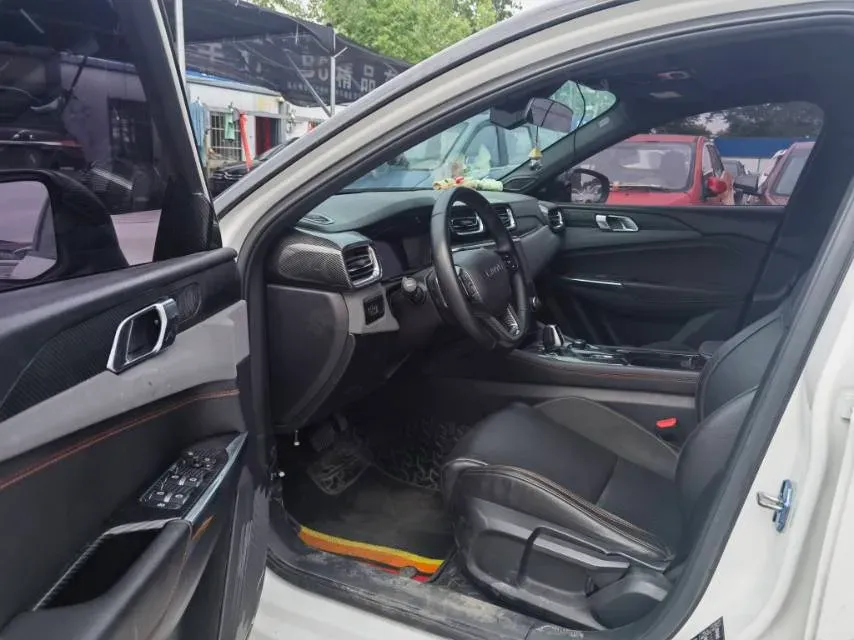 2019 Qoros 5 1.6T 197HP L4 7DCT,autocango,china used car exporter,china ev exporter,chinese used car exporter,chinese used ev exporter