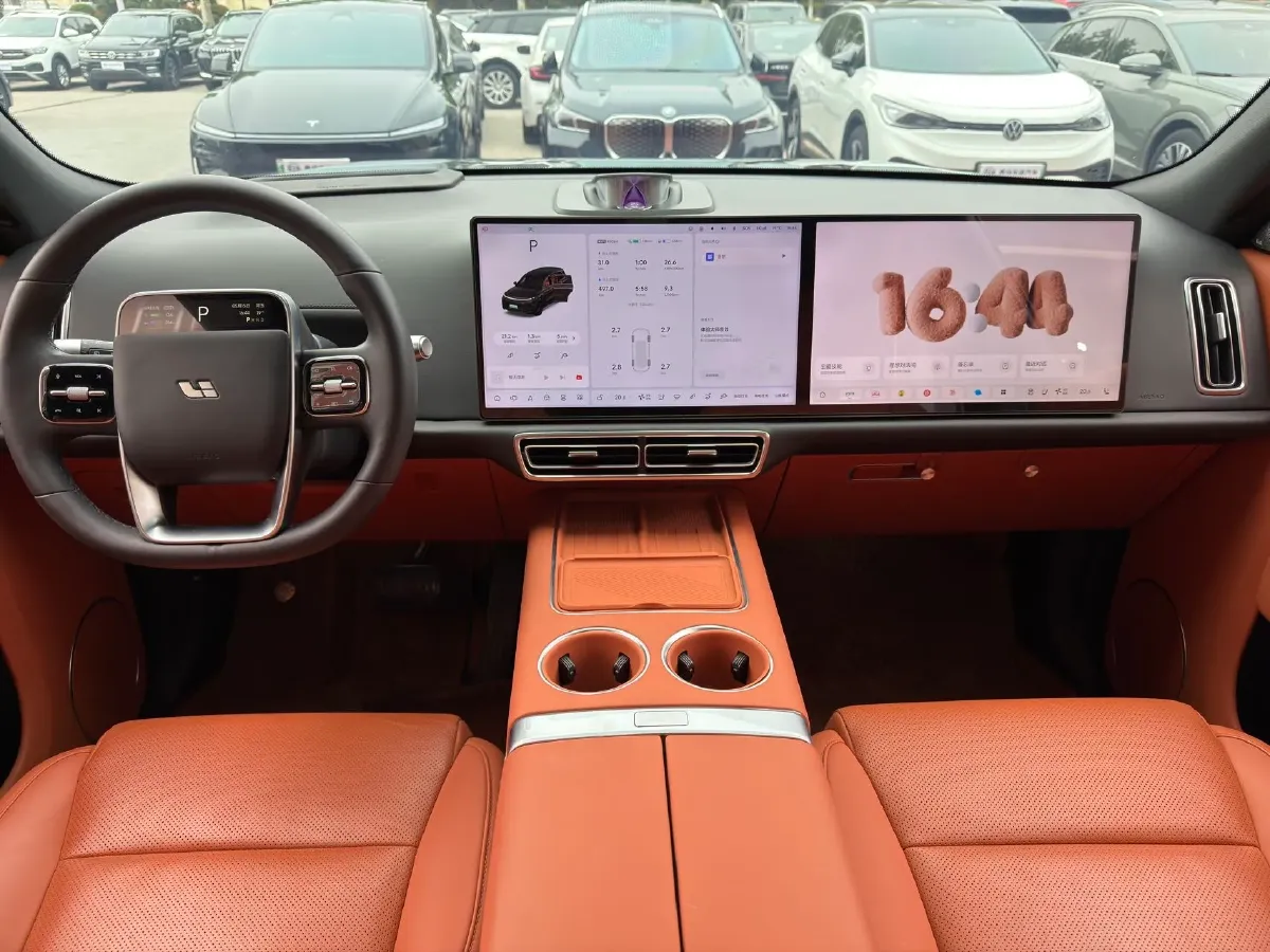 2024 Toyota Granvia 2.5L 189HP L4 E-CVT Hybrid,autocango,china used car exporter,china ev exporter,chinese used car exporter,chinese used ev exporter