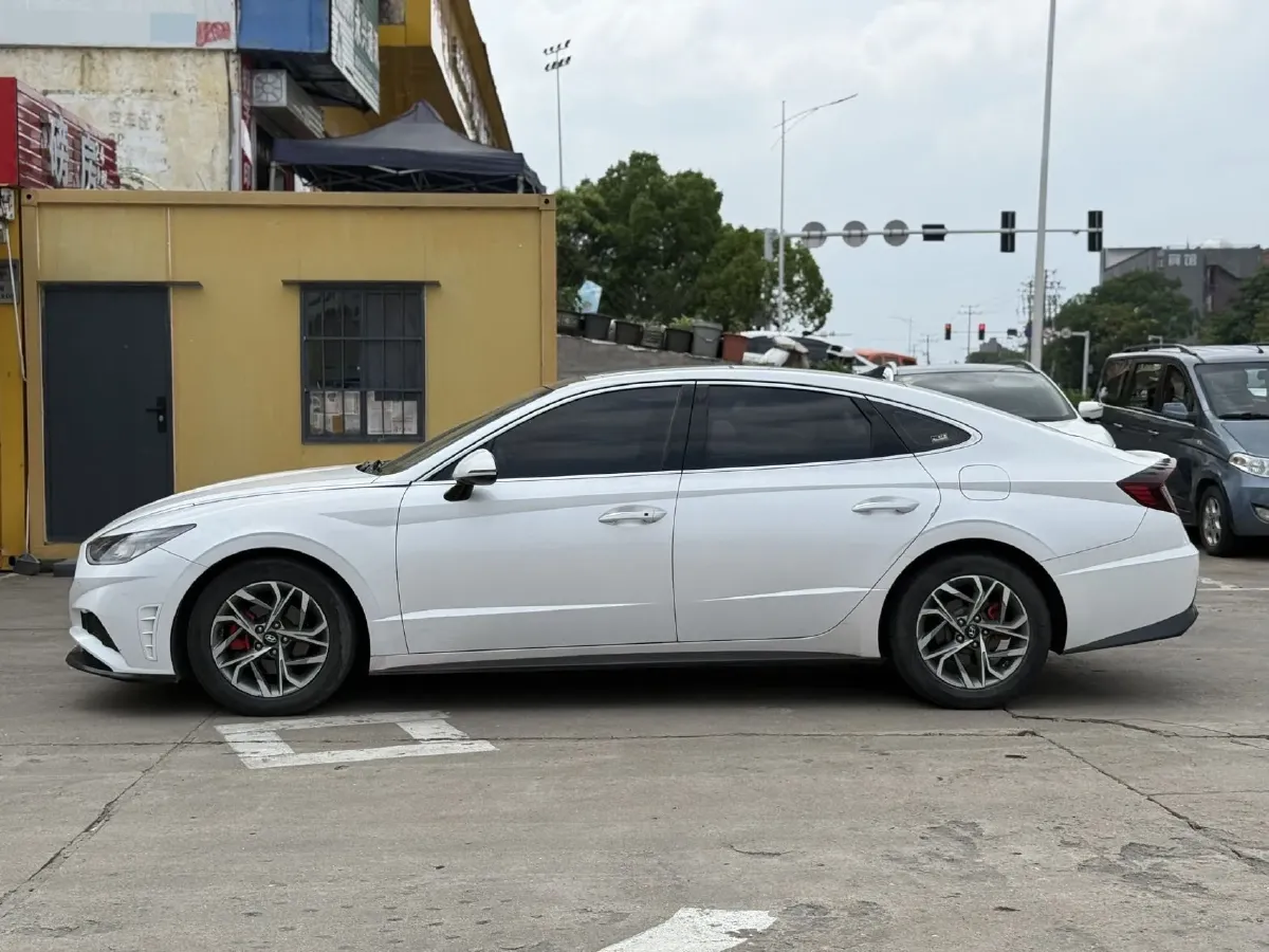 2020 Hyundai Sonata 1.5T 170HP L4 7DCT,autocango,china used car exporter,china ev exporter,chinese used car exporter,chinese used ev exporter