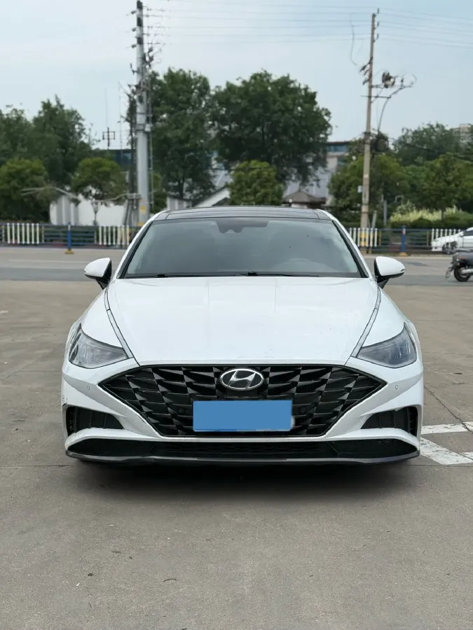 2020 Hyundai Sonata 1.5T 170HP L4 7DCT,autocango,china used car exporter,china ev exporter,chinese used car exporter,chinese used ev exporter