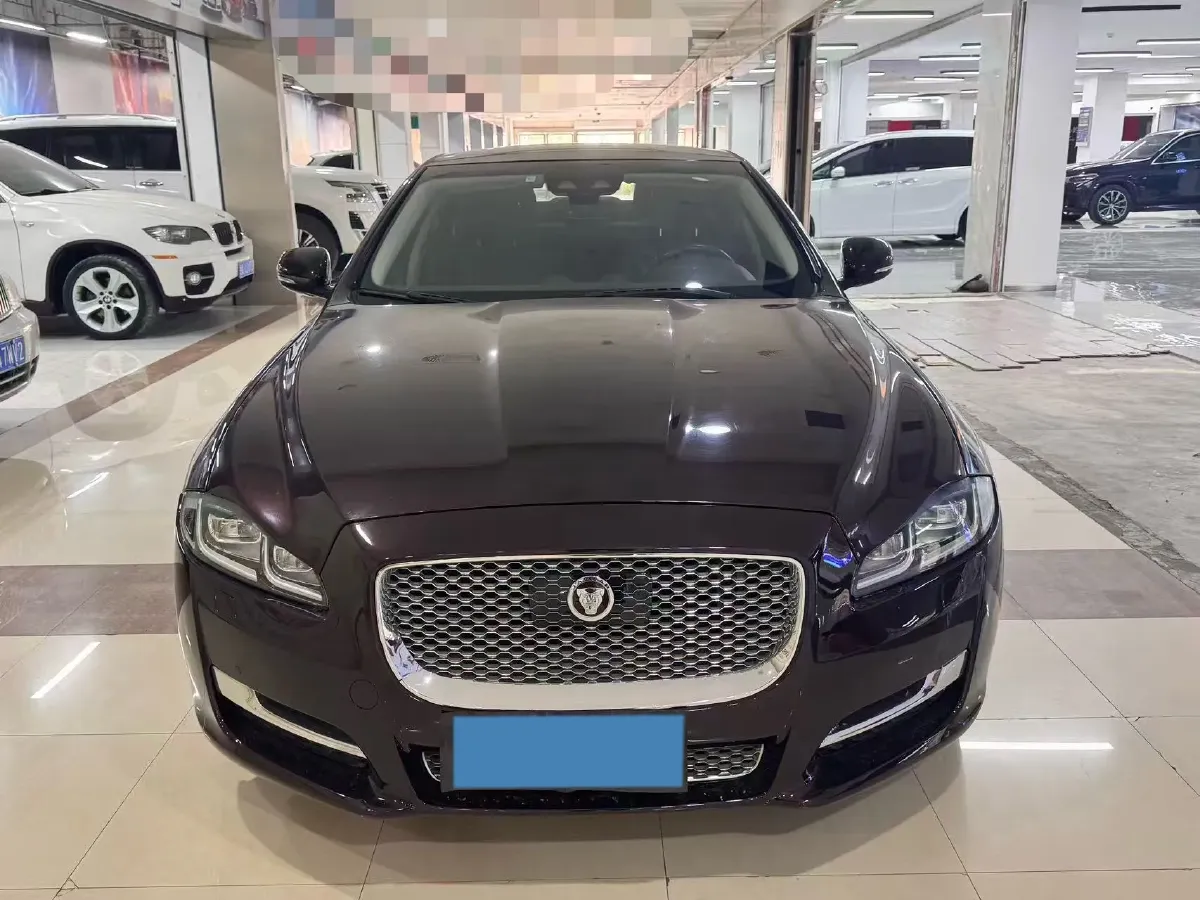 2018 BMW 7 Series 2.0T 258HP L4 8AT,autocango,china used car exporter,china ev exporter,chinese used car exporter,chinese used ev exporter