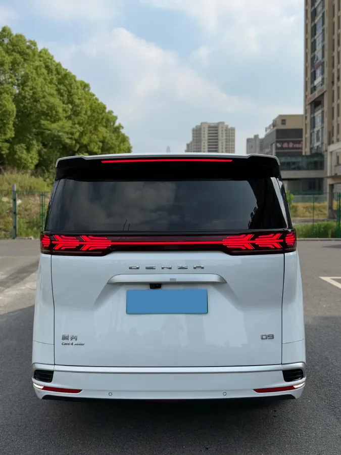 2022 Mercedes-Benz GLC Class 2.0T 197HP L4 9AT,autocango,china used car exporter,china ev exporter,chinese used car exporter,chinese used ev exporter
