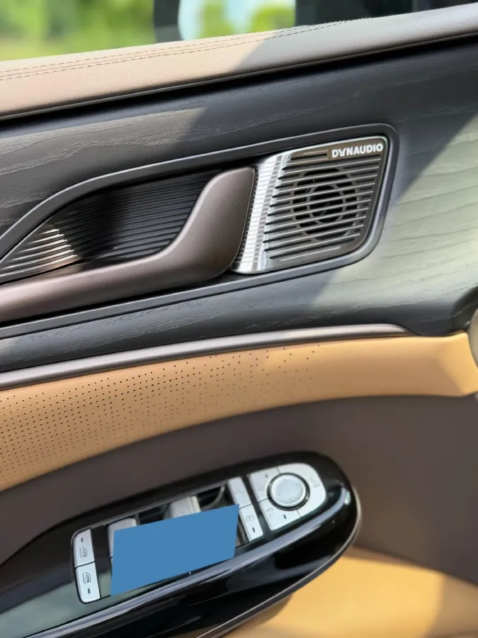 2022 Mercedes-Benz GLC Class 2.0T 197HP L4 9AT,autocango,china used car exporter,china ev exporter,chinese used car exporter,chinese used ev exporter