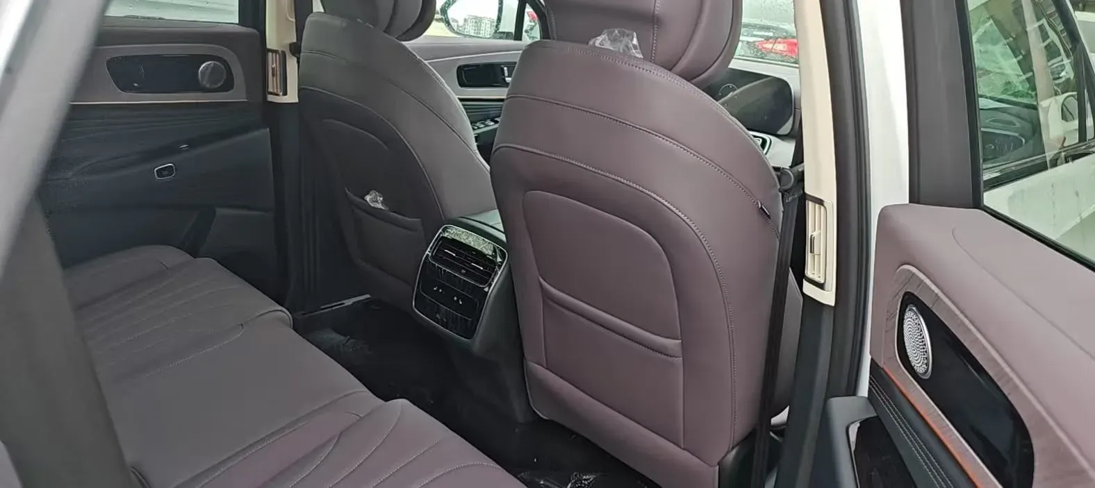 2025 Chery Tiggo9 C-DM 1.5T 156HP L4 3DHT PHEV 18.67KWH,autocango,china used car exporter,china ev exporter,chinese used car exporter,chinese used ev exporter