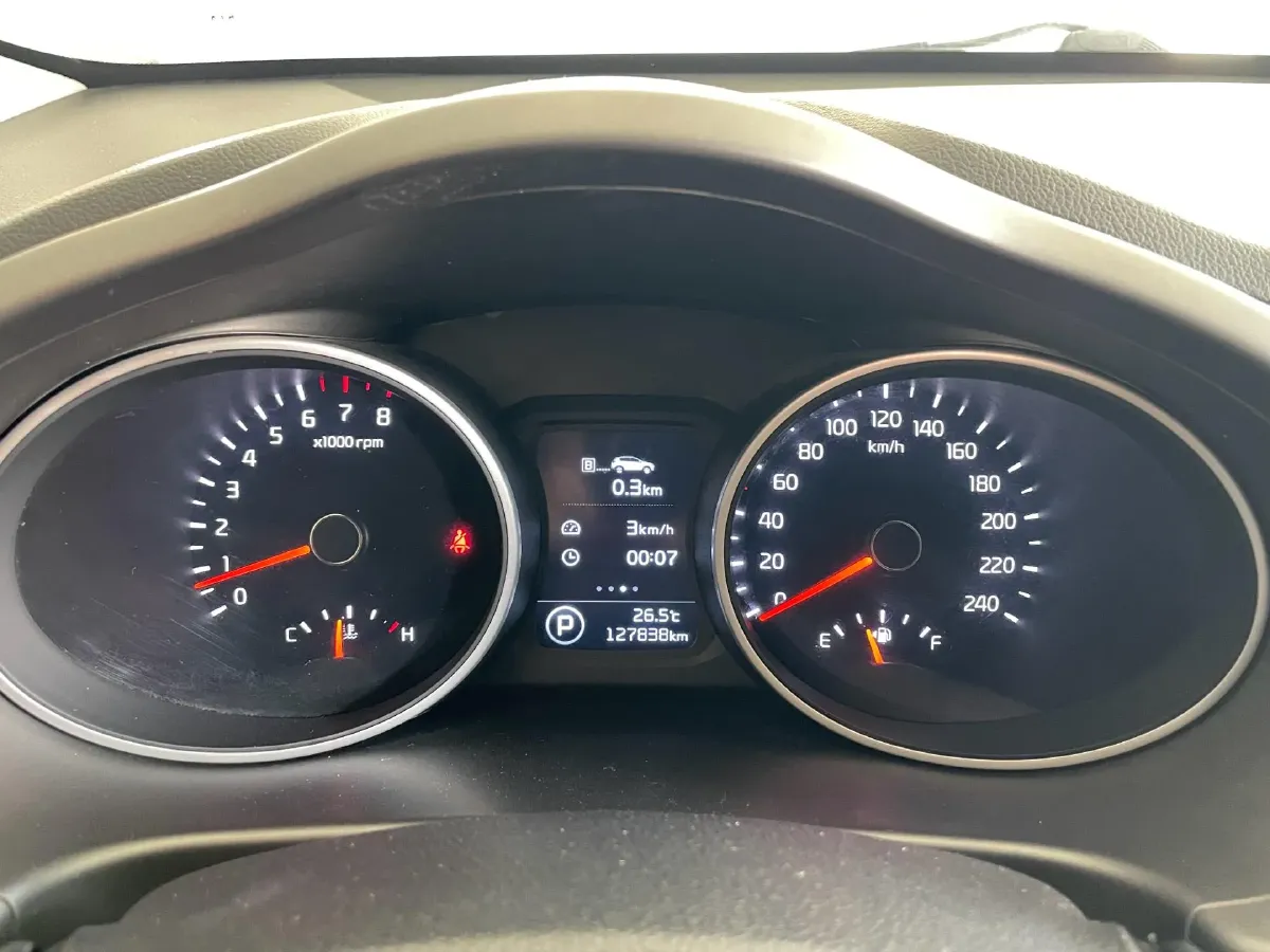 2016 Kia Sportage R 2.0L 165HP L4 6AT,autocango,china used car exporter,china ev exporter,chinese used car exporter,chinese used ev exporter