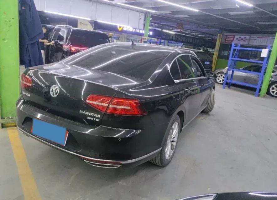 2019 Volkswagen Magotan 2.0T 186HP L4 7DCT,autocango,china used car exporter,china ev exporter,chinese used car exporter,chinese used ev exporter