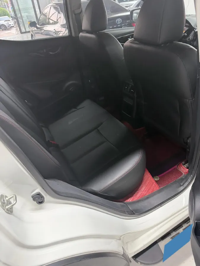 2025 Nissan Qashqai 2.0L 151HP L4 CVT,autocango,china used car exporter,china ev exporter,chinese used car exporter,chinese used ev exporter